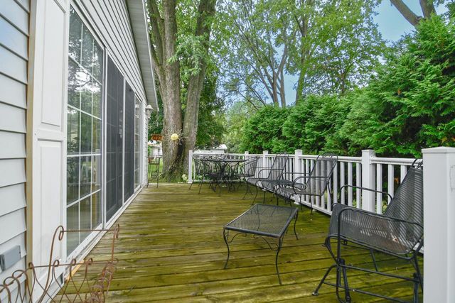 1441 LINDALE LANE, Green Bay, WI 54313