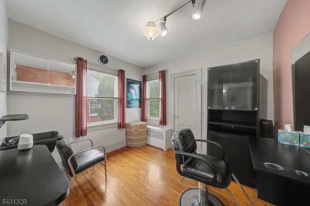 287 Madison Ave, New Milford Boro, NJ 07646