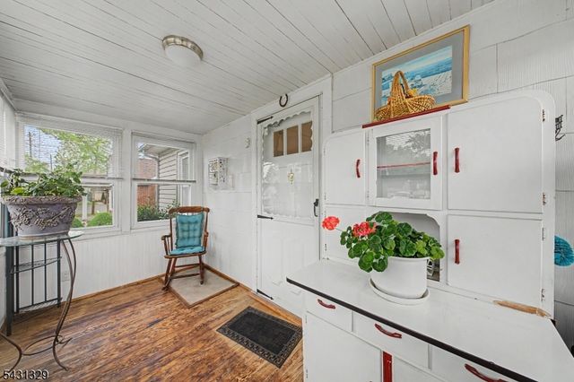 287 Madison Ave, New Milford Boro, NJ 07646