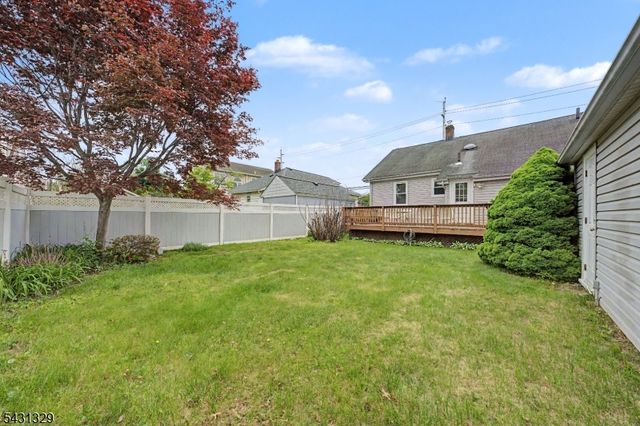 287 Madison Ave, New Milford Boro, NJ 07646