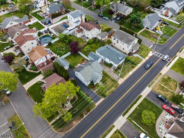 287 Madison Ave, New Milford Boro, NJ 07646