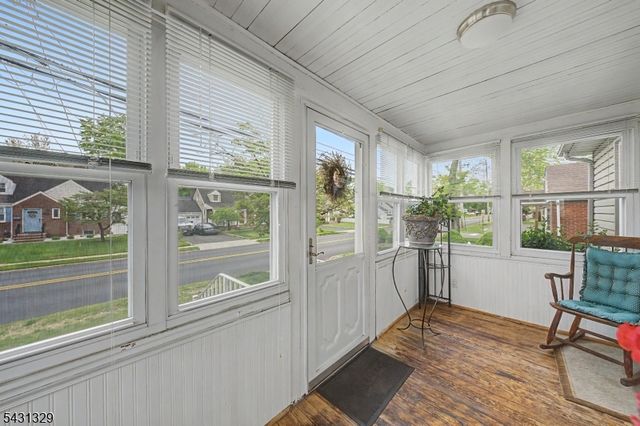 287 Madison Ave, New Milford Boro, NJ 07646