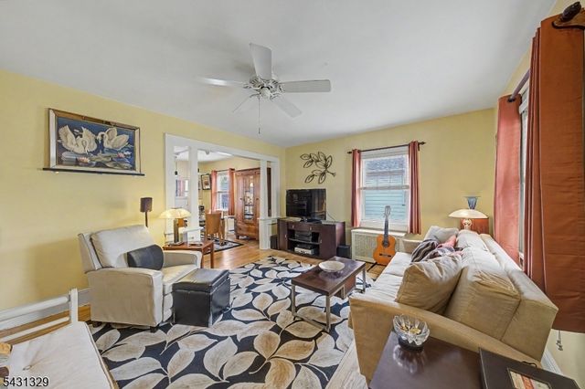 287 Madison Ave, New Milford Boro, NJ 07646