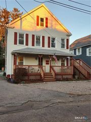 6 Coburn Avenue 2, Stonington, CT 06355