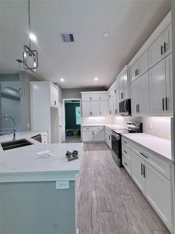 16119 Port O Call Street, Crosby, TX 77532