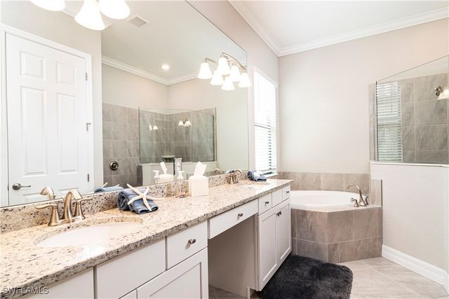 28072 Foxrock CT, Bonita Springs, FL 34135