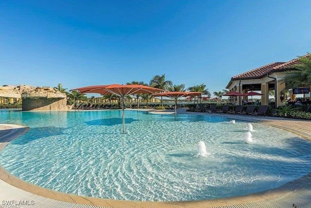 28072 Foxrock CT, Bonita Springs, FL 34135