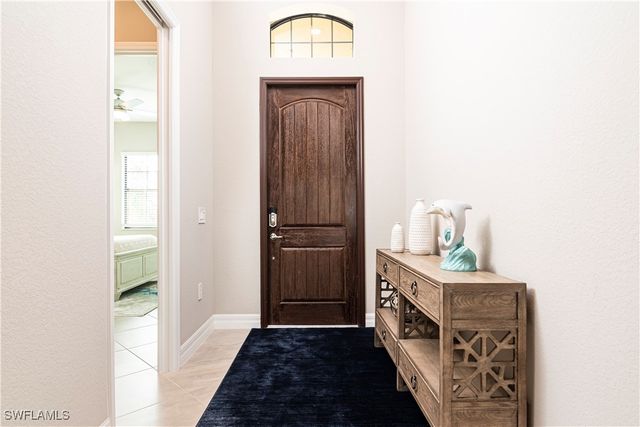 28072 Foxrock CT, Bonita Springs, FL 34135