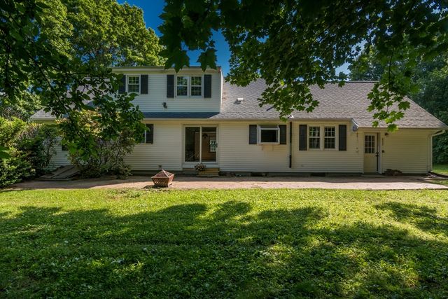 208 Rolling Ridge Rd, Amherst, MA 01002