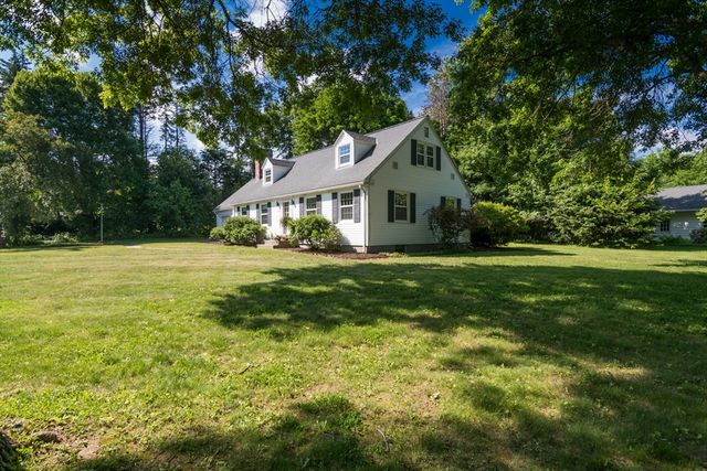 208 Rolling Ridge Rd, Amherst, MA 01002