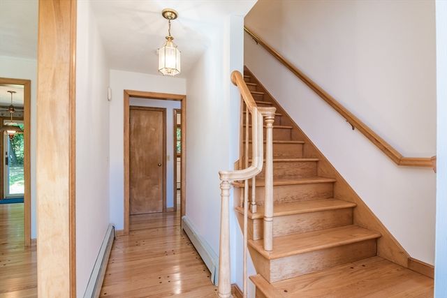 208 Rolling Ridge Rd, Amherst, MA 01002