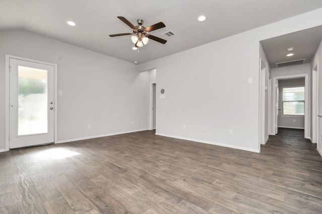 9847 Laurel Lake Lane, Conroe, TX 77384