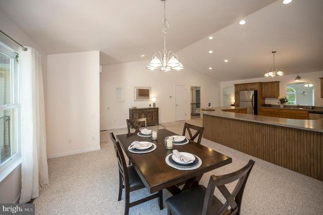 322 BIRCHSIDE CIR, Locust Grove, VA 22508