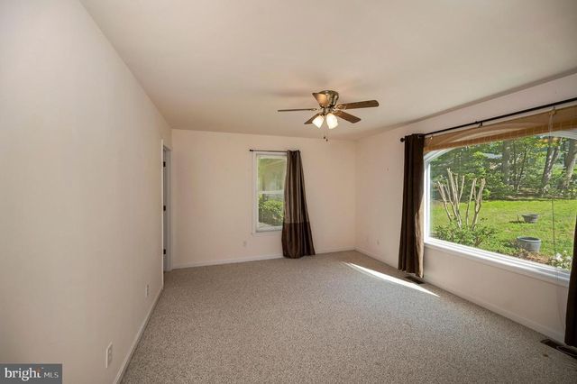 322 BIRCHSIDE CIR, Locust Grove, VA 22508