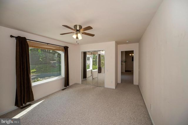 322 BIRCHSIDE CIR, Locust Grove, VA 22508