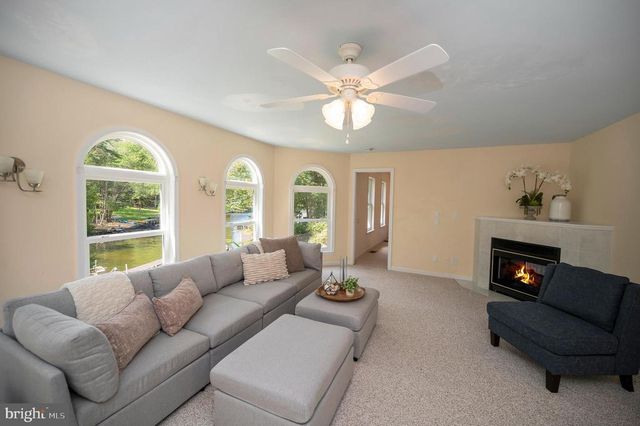 322 BIRCHSIDE CIR, Locust Grove, VA 22508