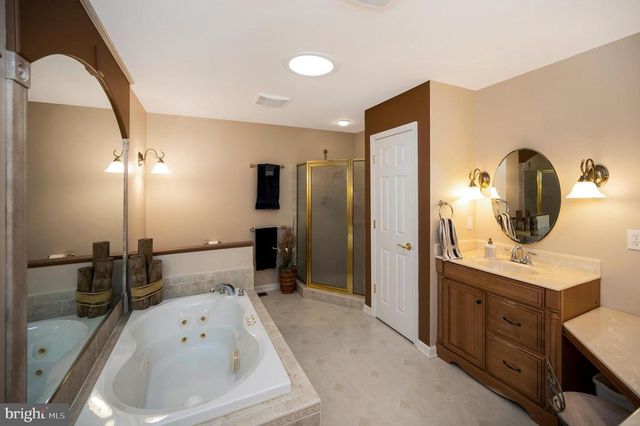 322 BIRCHSIDE CIR, Locust Grove, VA 22508