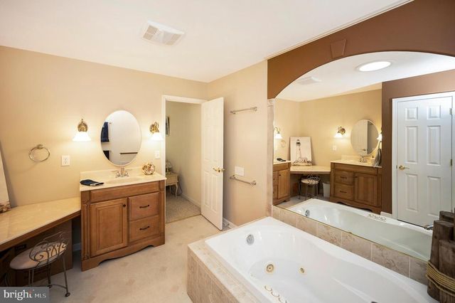 322 BIRCHSIDE CIR, Locust Grove, VA 22508