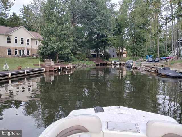 322 BIRCHSIDE CIR, Locust Grove, VA 22508