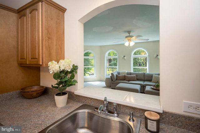 322 BIRCHSIDE CIR, Locust Grove, VA 22508