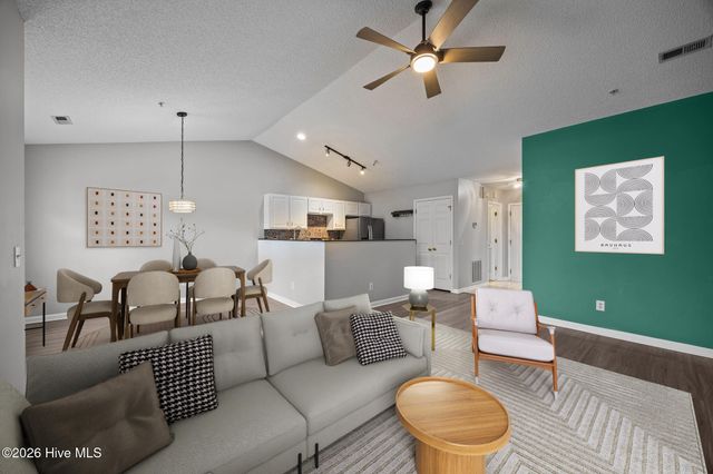 1600 Willoughby Park Court Unit 7, Wilmington, NC 28412