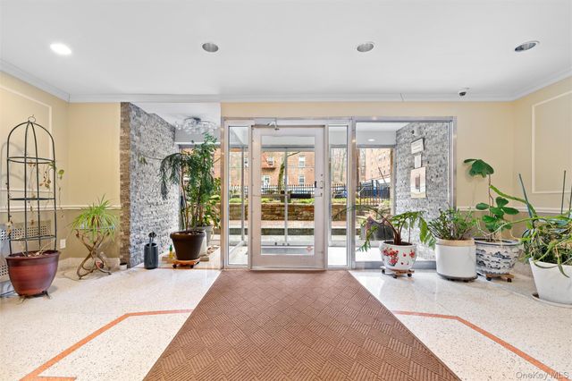 804 Bronx River Road 5A, Bronxville, NY 10708