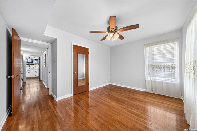 255 THOMPSON PL, San Antonio, TX 78225