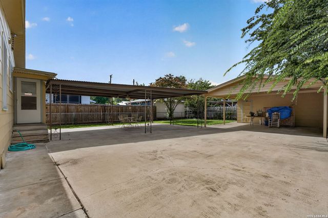 255 THOMPSON PL, San Antonio, TX 78225