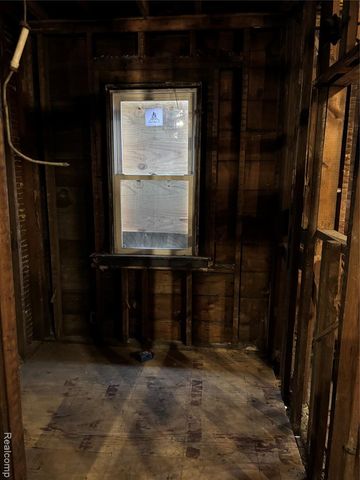 6112 Helen Street, Detroit, MI 48211