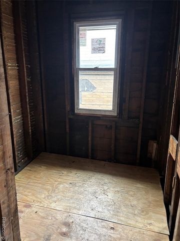 6112 Helen Street, Detroit, MI 48211