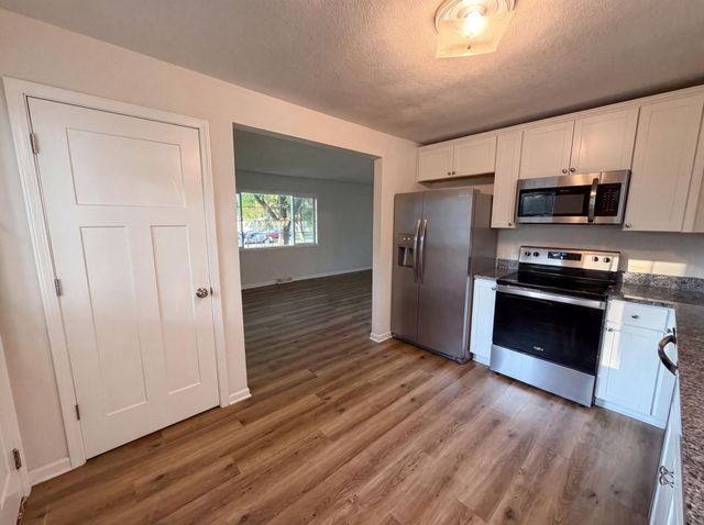 2084 Hillview Road, Mounds View, MN 55112
