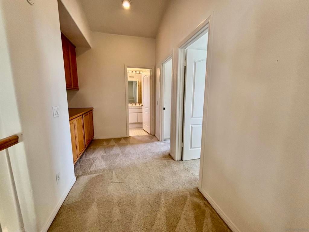 Image 23 of property listing at 653 Cantara Ln, Vista, CA 92081