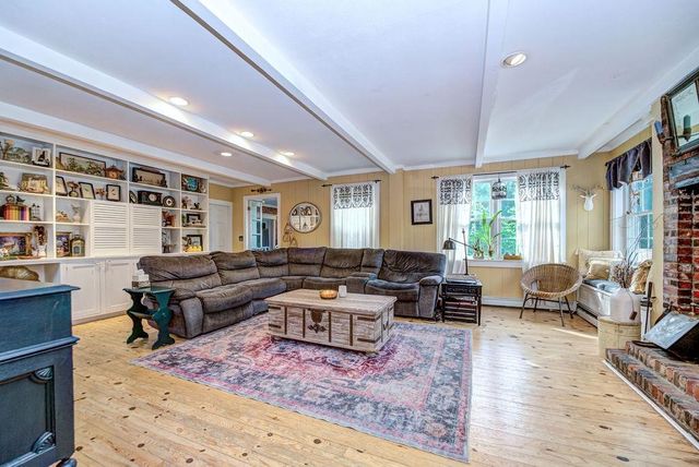 349 Main Street, Hampstead, NH 03841
