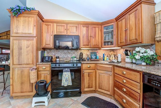 349 Main Street, Hampstead, NH 03841