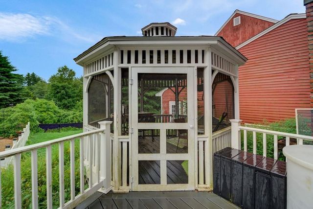 349 Main Street, Hampstead, NH 03841