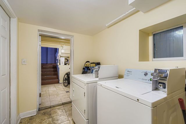 6327 N FRANCISCO Avenue 1, Chicago, IL 60659