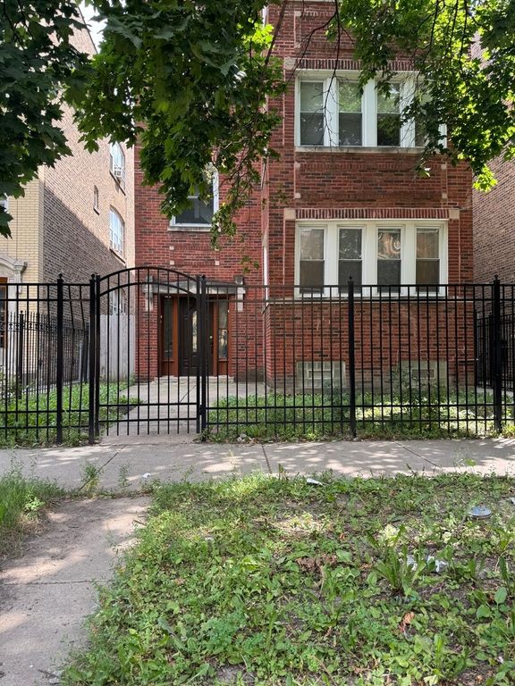 6327 N FRANCISCO Avenue 1, Chicago, IL 60659