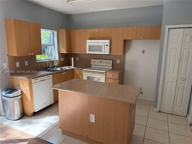1606 SE 31st Court, Homestead, FL 33035