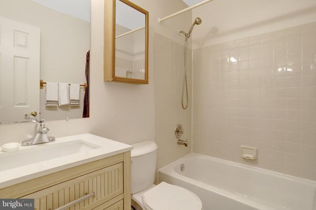 6167 CASTLETOWN WAY, Alexandria, VA 22310