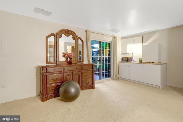 6167 CASTLETOWN WAY, Alexandria, VA 22310