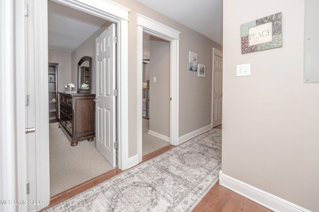 2421 Beachview Drive, F13, Ocean Springs, MS 39564
