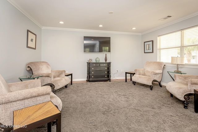 2421 Beachview Drive, F13, Ocean Springs, MS 39564