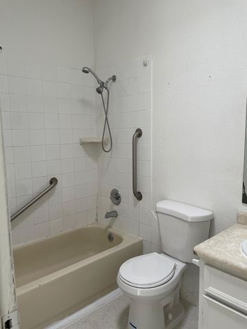 8154 SAINT ANDREW Lane, C, El Paso, TX 79907