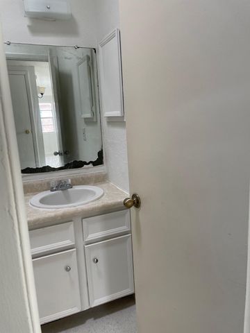 8154 SAINT ANDREW Lane, C, El Paso, TX 79907