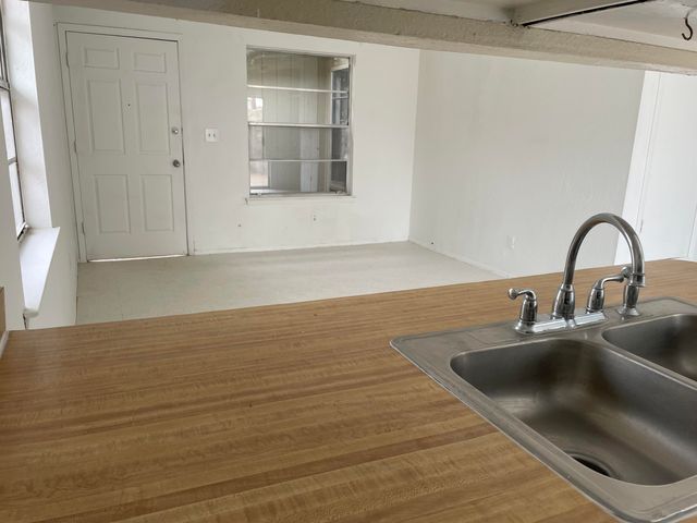 8154 SAINT ANDREW Lane, C, El Paso, TX 79907