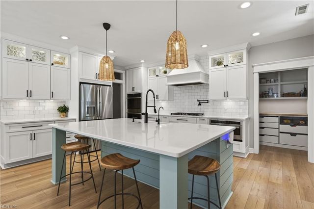 1068 Scenic BLVD, Chesapeake, VA 23322