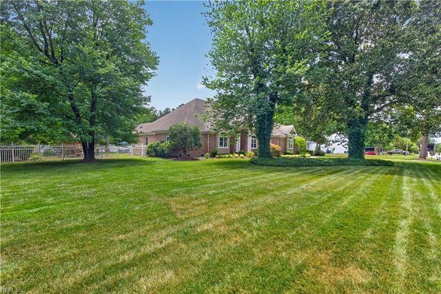 1068 Scenic BLVD, Chesapeake, VA 23322