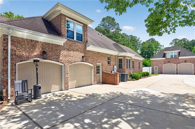 1068 Scenic BLVD, Chesapeake, VA 23322