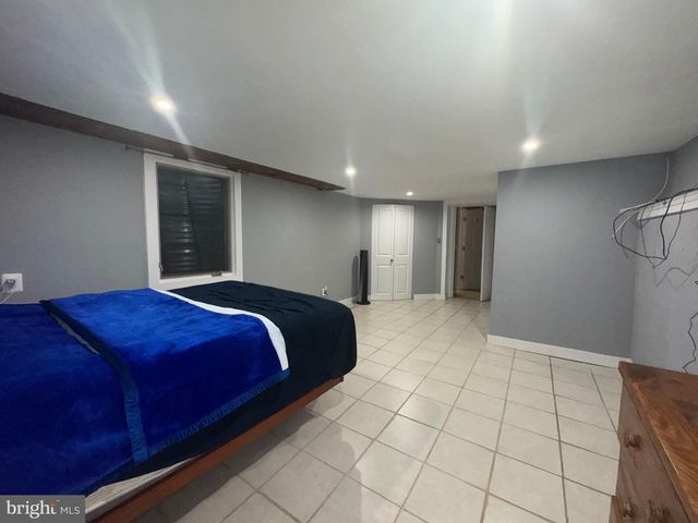 17100 KING JAMES WAY, Gaithersburg, MD 20877