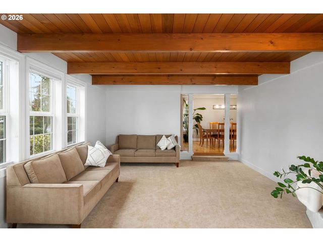 425 WELEBER St, Oregon City, OR 97045